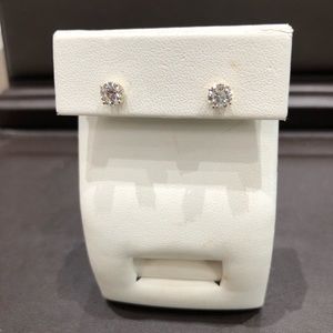 Beautiful 1 carat 14K YG screw back earrings.